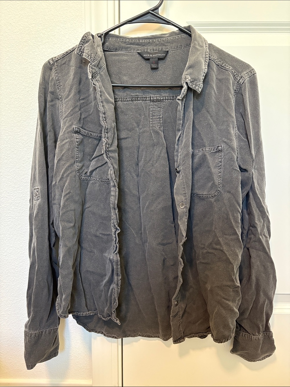 Rock & Republic Women’s Washed Gray Lightweight Shirt